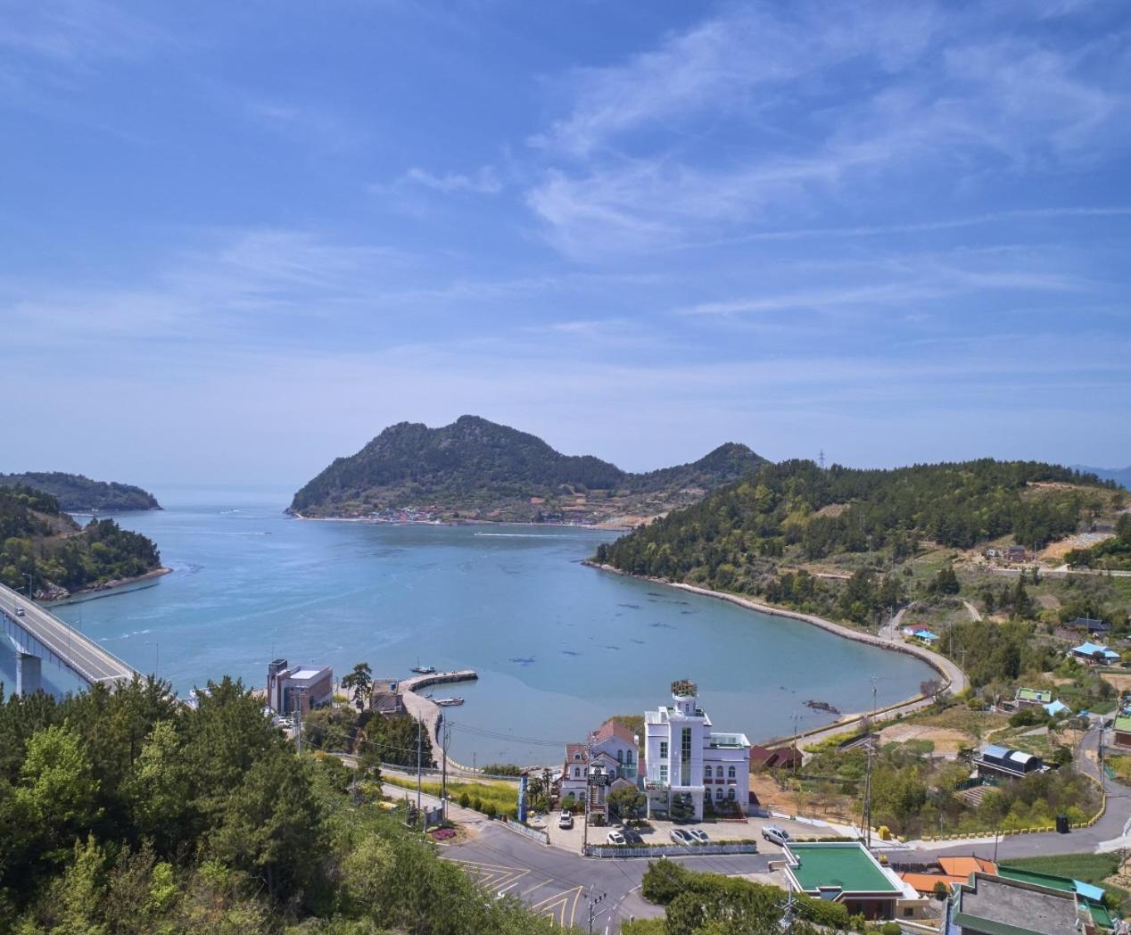 Goheung Hayan Noeul Hotel Exterior foto